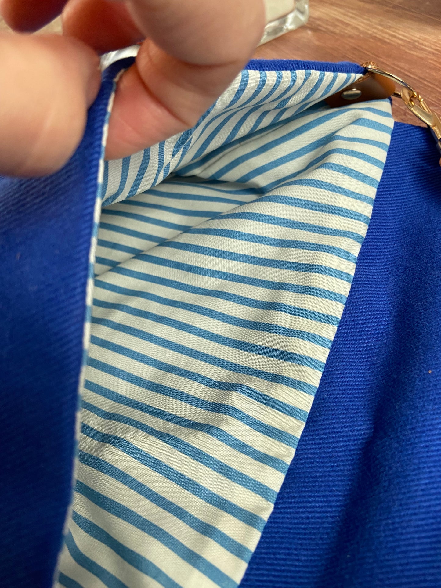 Le petit sac bandoulière bleu roi