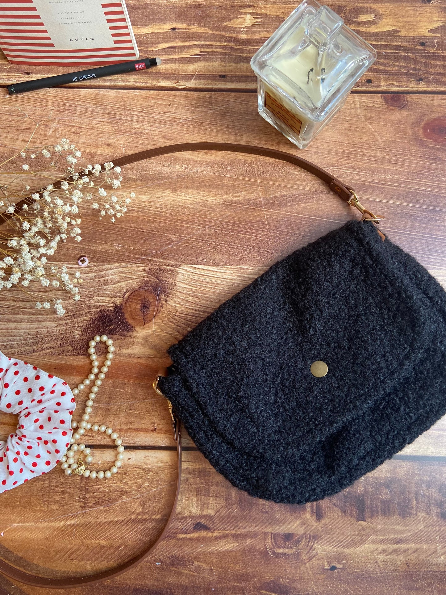 Le petit sac bandoulière moumoute