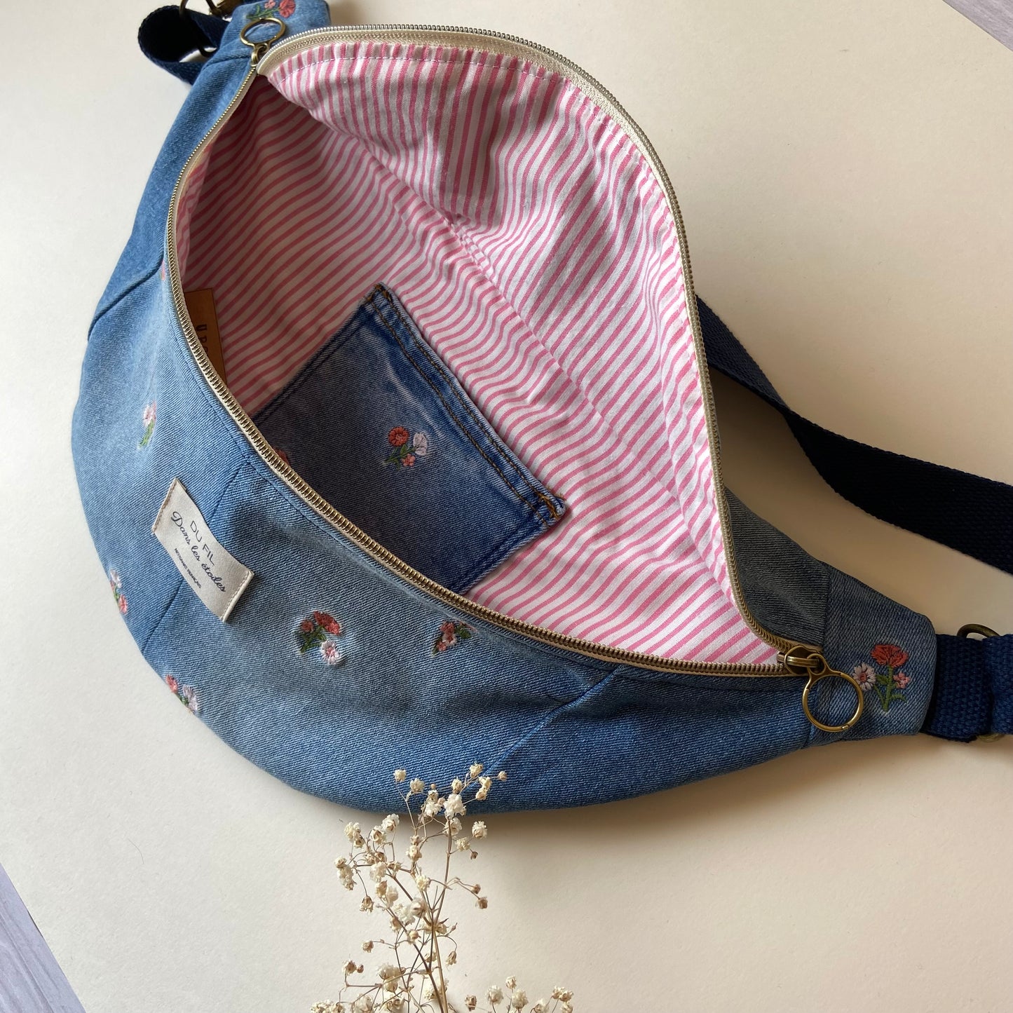 Banane en jeans brodé