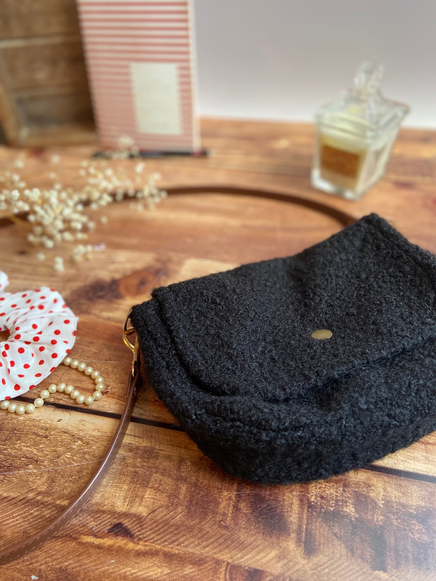 Le petit sac bandoulière moumoute