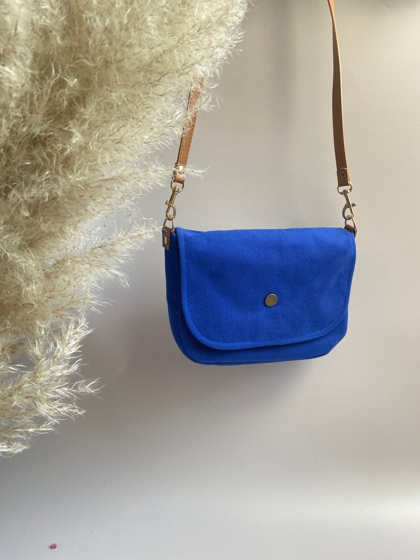 Le petit sac bandoulière bleu roi