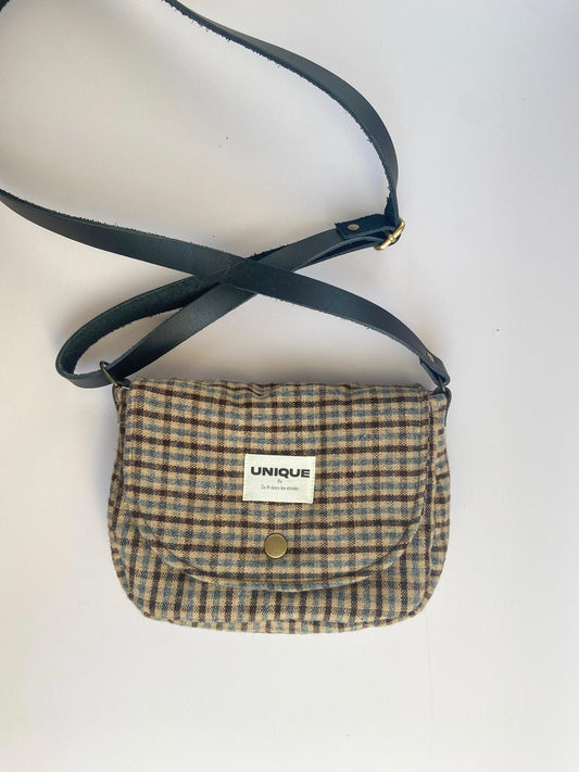 Sac bandoulière en lainage ancien – pièce unique upcyclée