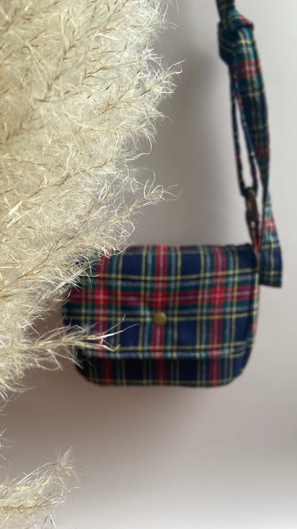Sac bandoulière tartan revalorisé – Mode éthique & upcycling